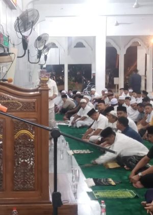 Tim Safari Ramadan STAI Nusantara Sampaikan Tausiah dan Tawarkan Program Beasiswa di Sigli